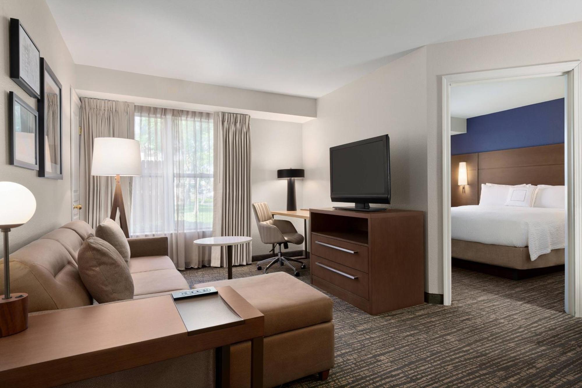 By Marriott Lancaster Hotel Palmdale