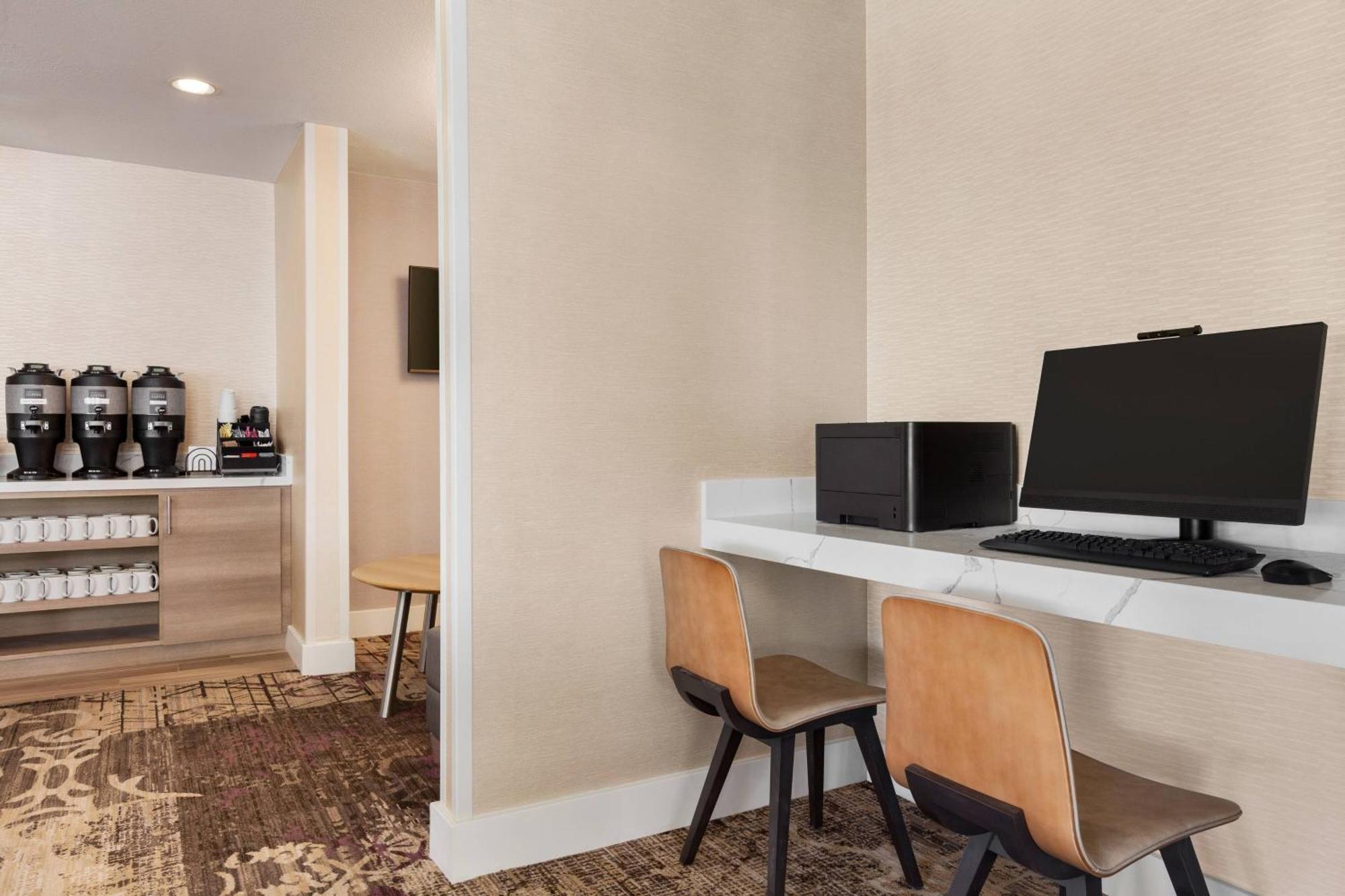 By Marriott Lancaster Hotel Palmdale
