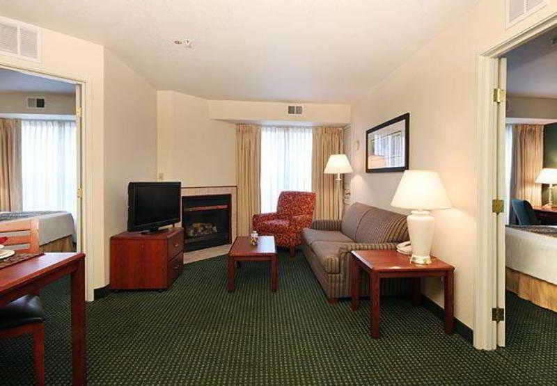 By Marriott Lancaster Hotel Palmdale