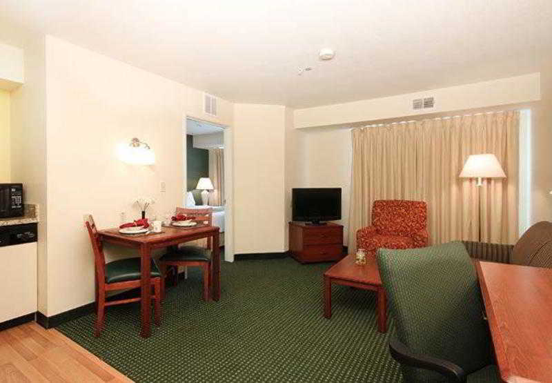 By Marriott Lancaster Hotel Palmdale